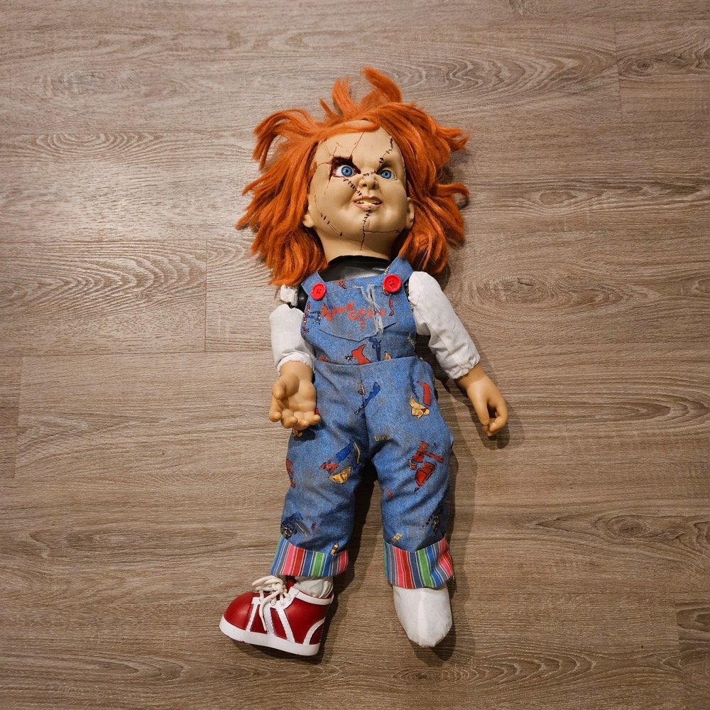 Chucky Talking Moving Doll 24" Good Guys Child's Play Horror Missing Shoe